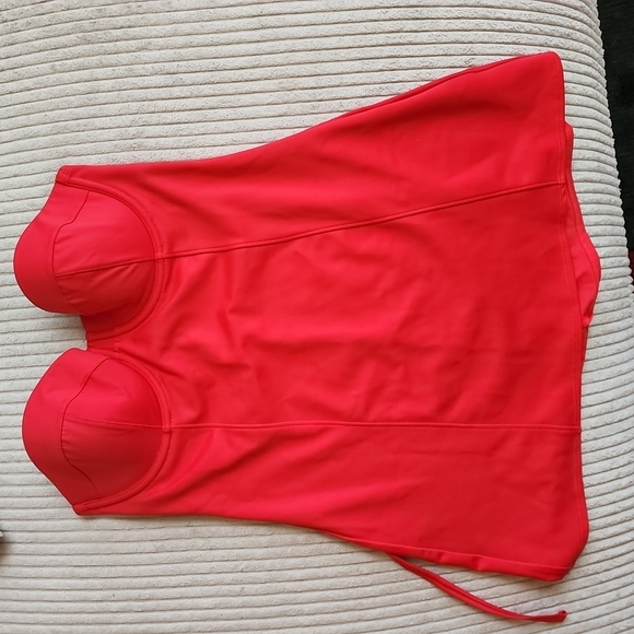 NWOT new SPANX red pinup girl swimming tank never worn. - Picture 2 of 6